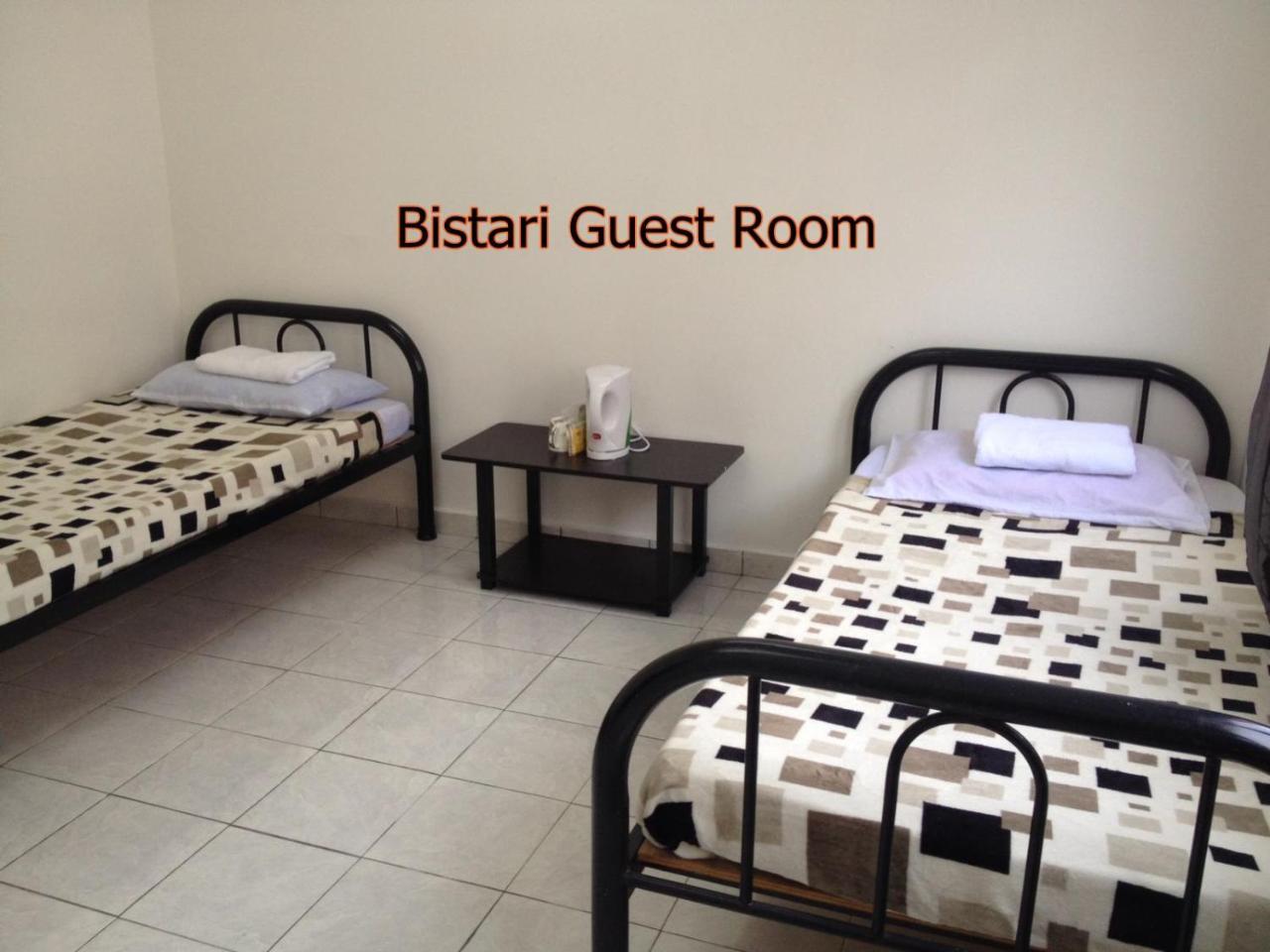 Bistari Homestay Parit Raja Dış mekan fotoğraf