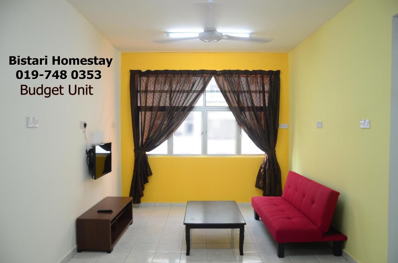 Bistari Homestay Parit Raja Dış mekan fotoğraf